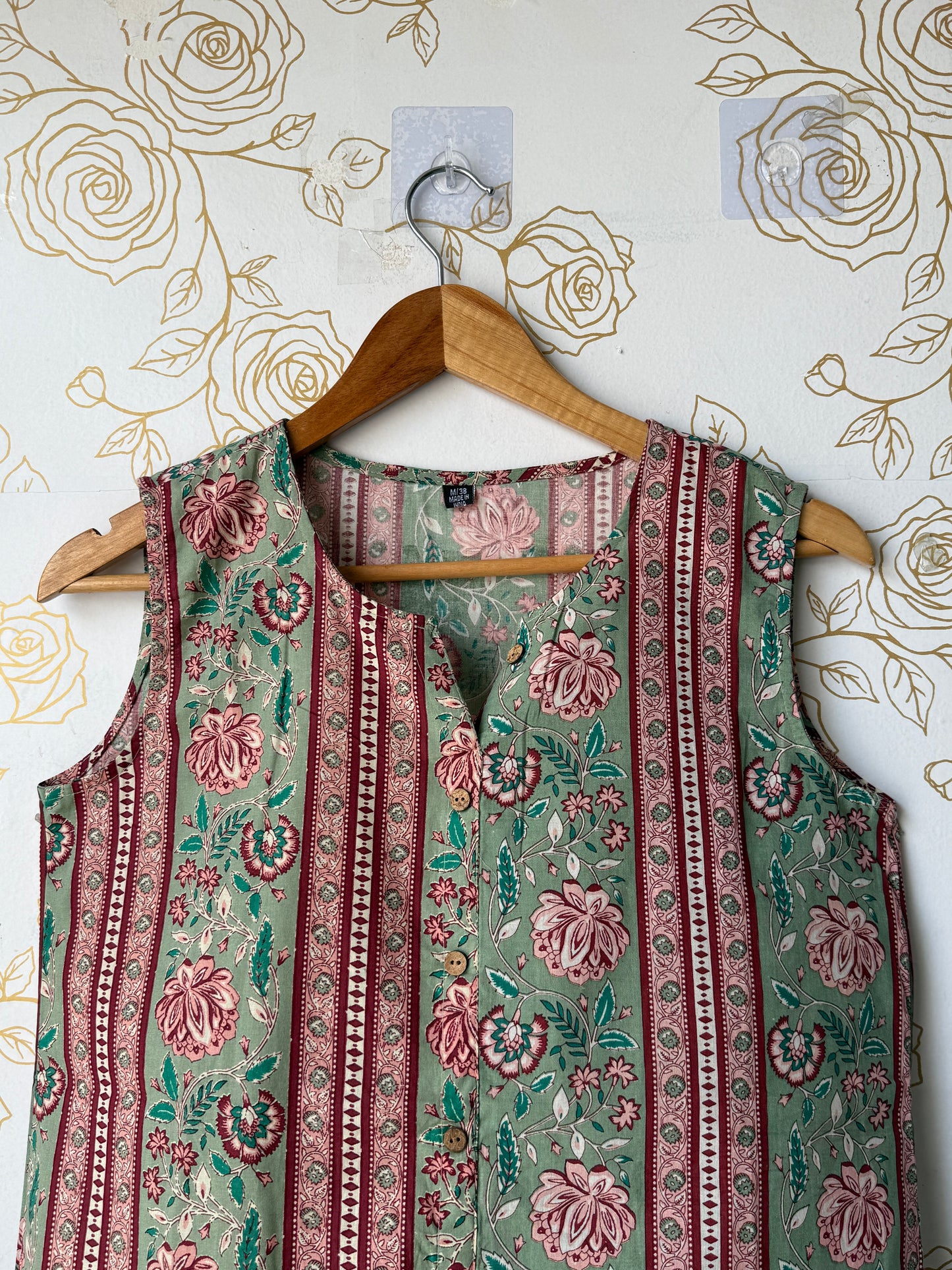 Rose Garden Sleeveless Blouse