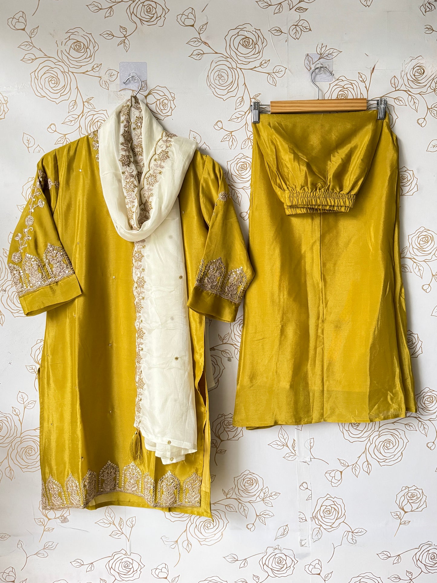 Aaria Antique Gold 3-Piece Co-ord Set
