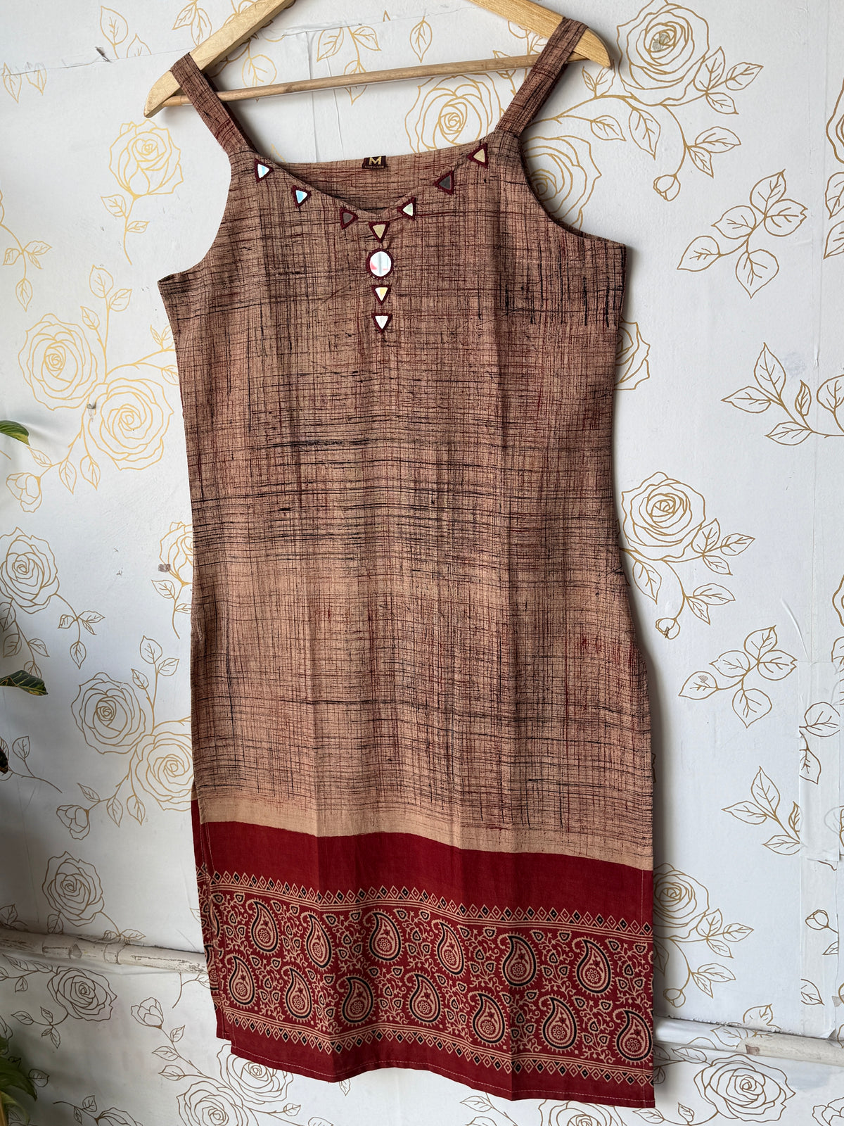 Ajrakh-Border Beige Strappy Kurti